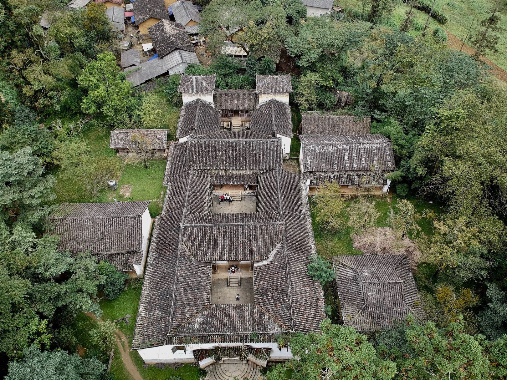 Dinh thự nhà họ Vương – Nét huyền bí đặc trưng của Hà Giang - Vivu