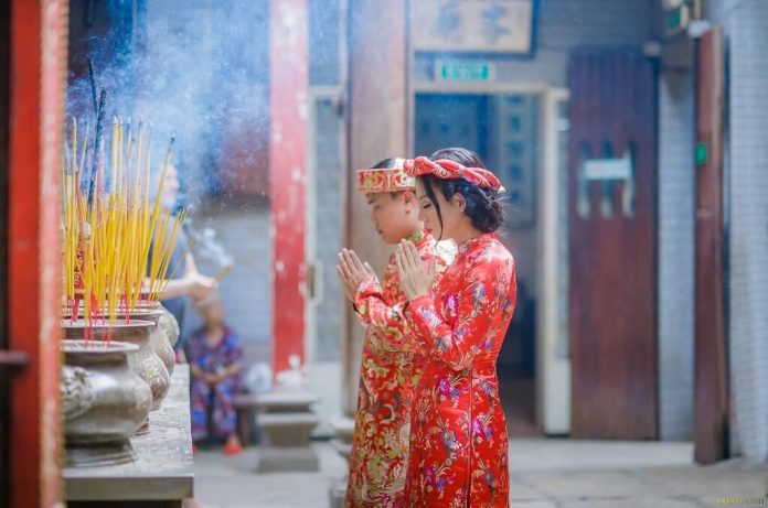 đi chùa cầu duyên