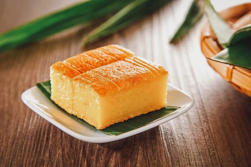 Kuih Bingka Ubi Kayu món ăn vặt Malaysia 