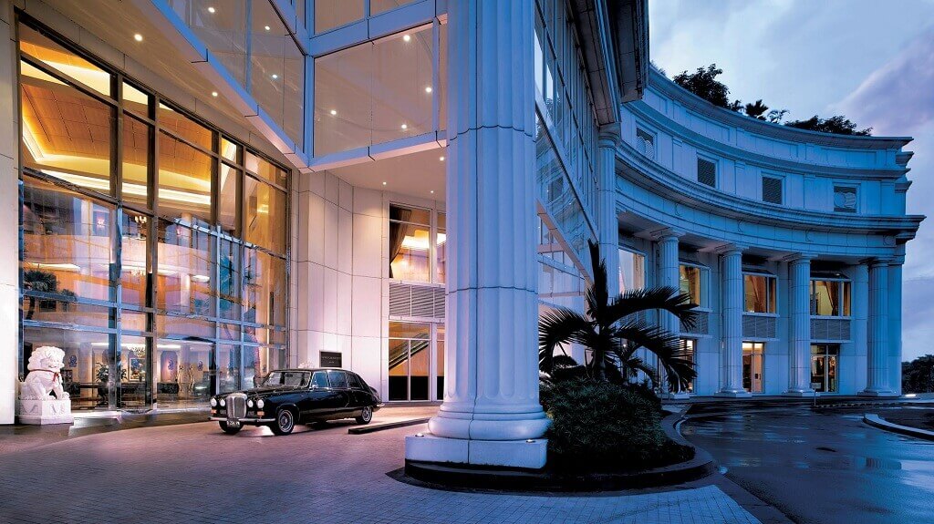 Khách sạn The Ritz-Carlton địa điểm du lịch Singapore