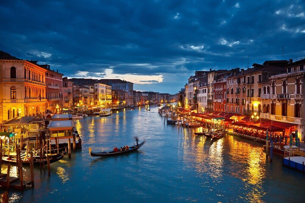 cuộc sống về đêm ở Venice 
