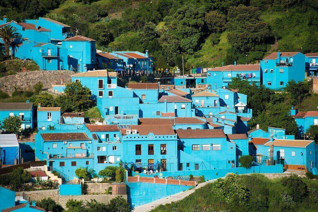 ngôi làng đẹp nhất thế giới Júzcar