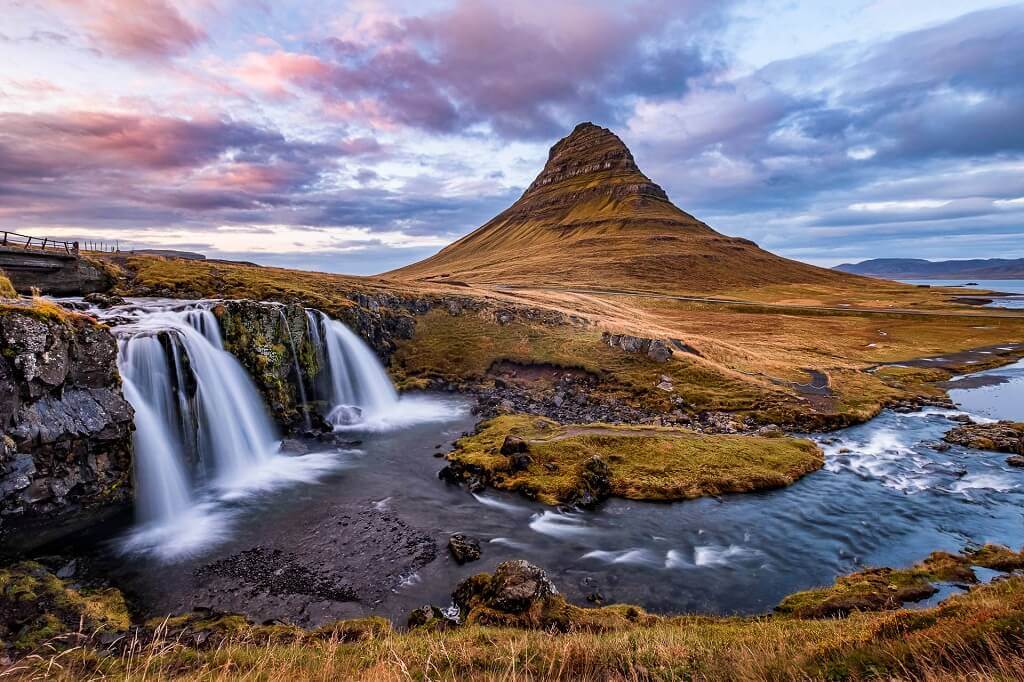 Núi Kirkjufell