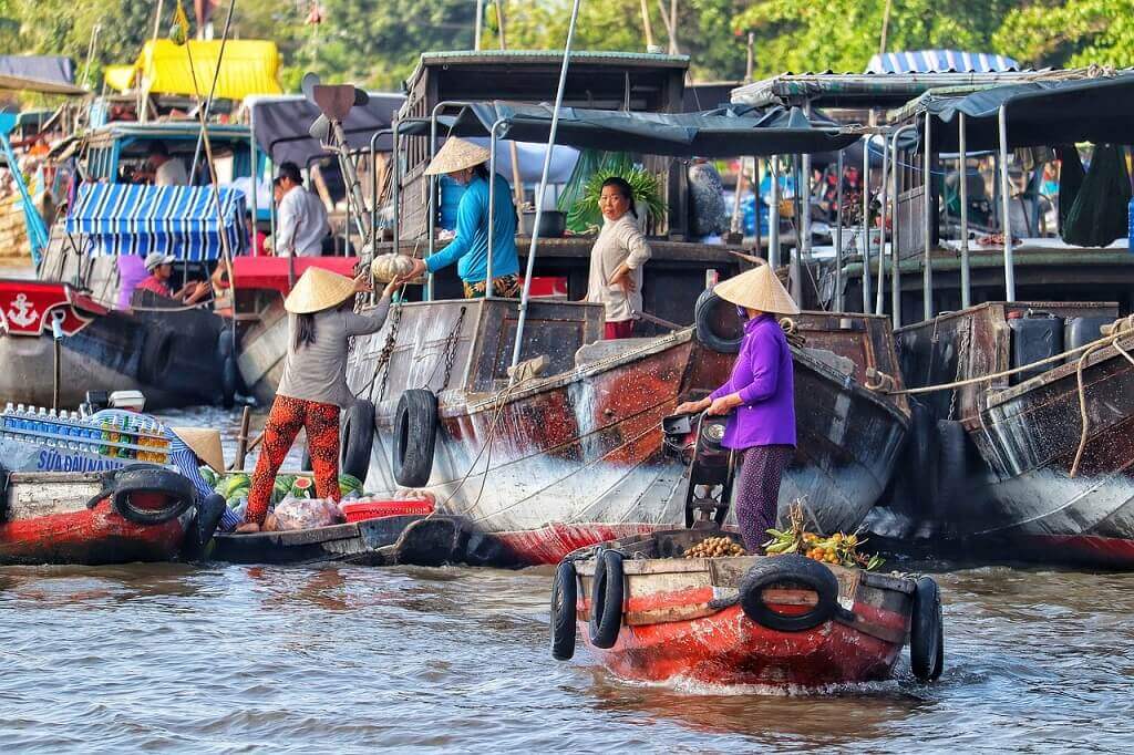 thuyền - phương tiện đi lại ở Việt Nam