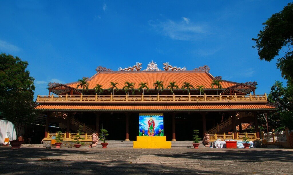 Chùa Giác Lâm - chùa Việt Nam đẹp