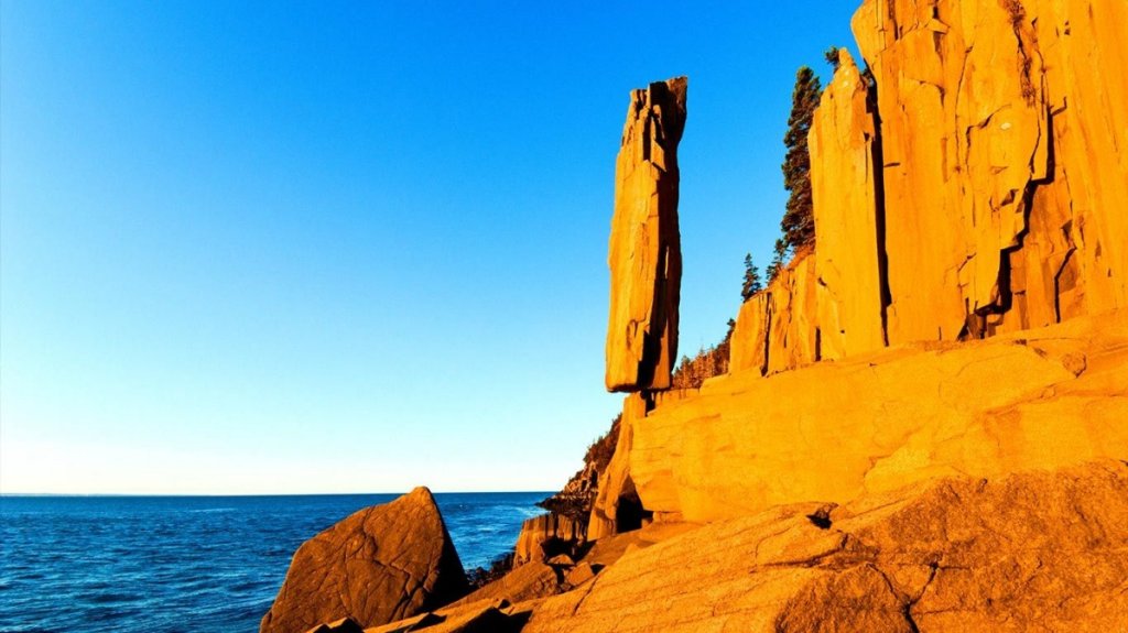 Cột đá vùng Digby, Nova Scotia, Canada