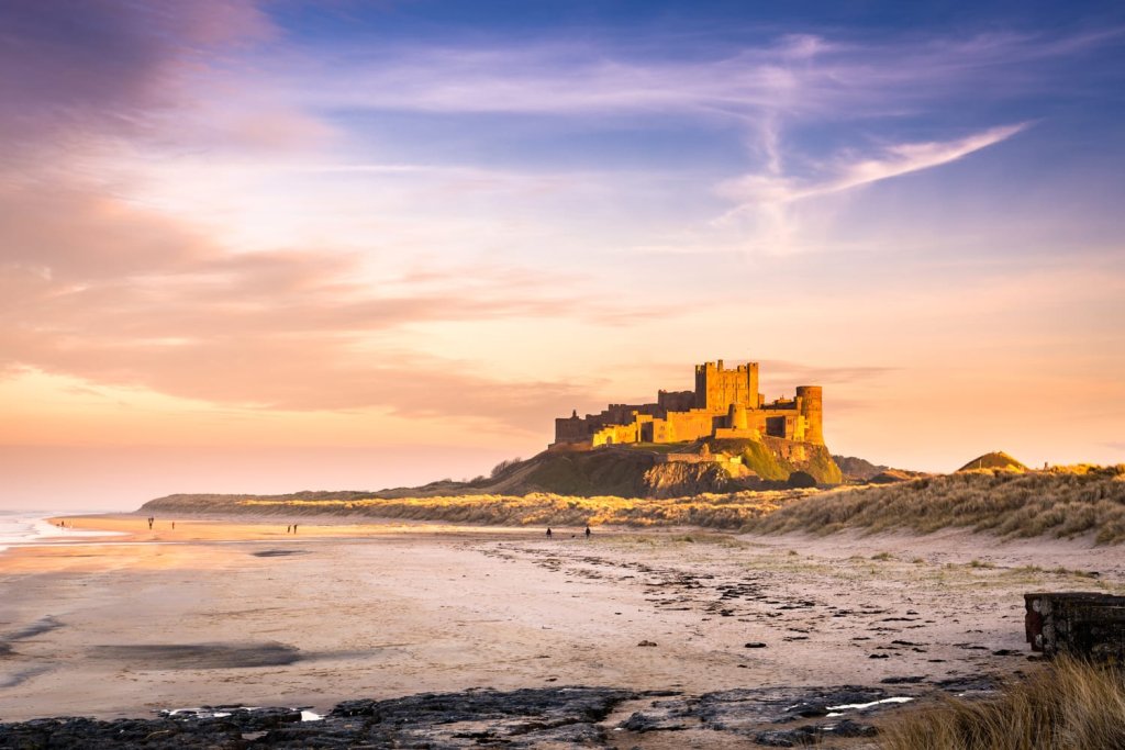 Lâu đài Bamburgh - lâu đài ở Anh lãng mạn nhất