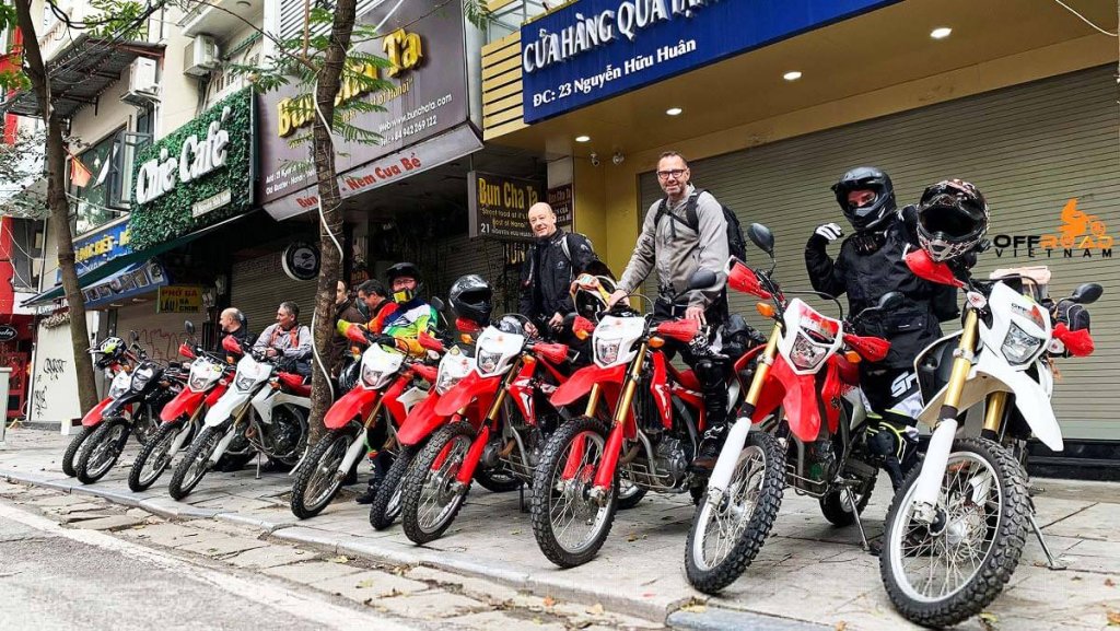 thuê xe máy du lịch tại Việt Nam