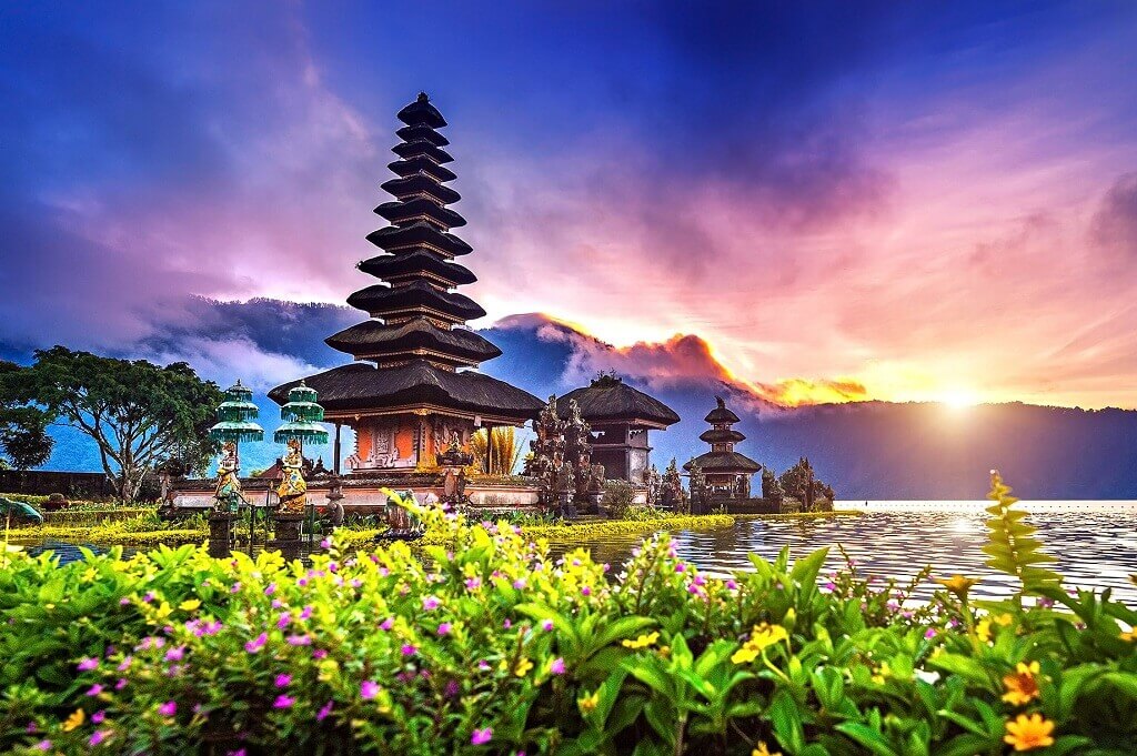 chùa Ulun Danu Beratan - Thời điểm đi Bali