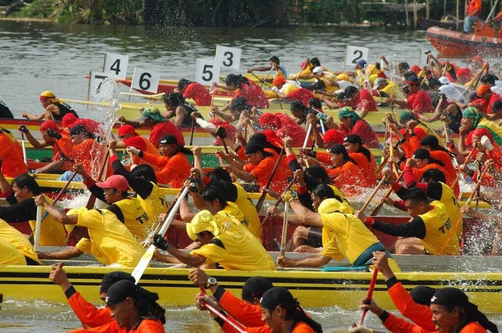 Hội đua thuyền Bidar - lễ hội Indonesia