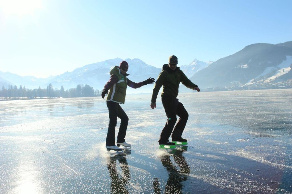 trượt bằng Zell am See - du lịch nước Áo mùa đông
