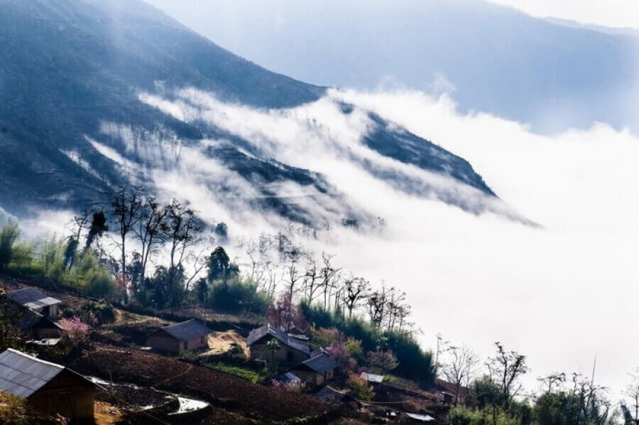 Hồng Ngài quê hương của "Vợ chồng A Phủ"