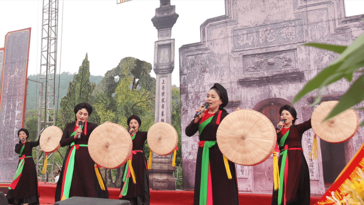 Trình diễn Quan họ tại Chùa Bổ Đà - Bắc Giang