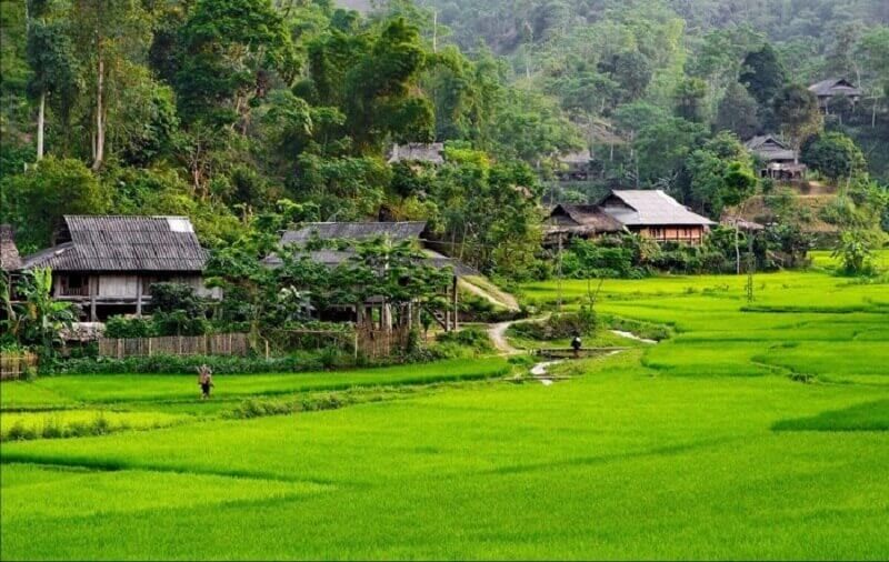 Khung cảnh bình yên của bản Mòng